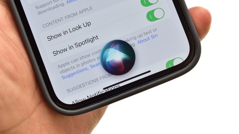 change siri's voice editorial analysis 2026