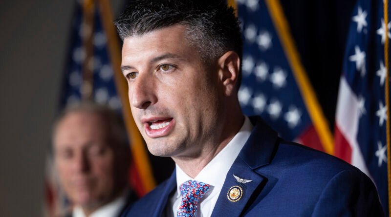 GOP Cools on Trumps Midterm Convention - SeeUY News